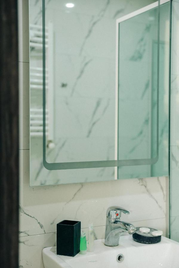 D And D Hotel تبليسي المظهر الخارجي الصورة